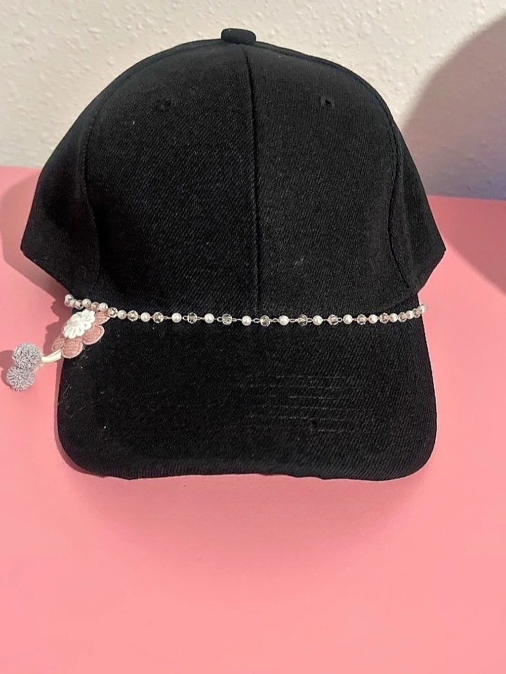 Chain Detail Black Hat Like New